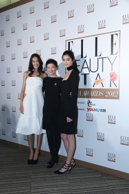 ELLE聯(lián)名信用卡2013代言人國際超模秦舒培、奚夢瑤及ELLE編輯總監(jiān)曉雪