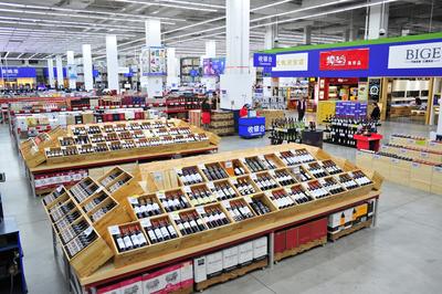 升級改造后全新亮相的山姆深圳福田店給會員帶來更舒適的購物體驗(yàn)以及煥然一新的形象感受。