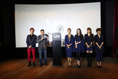 圖片1 Lee《好奇不滅》微電影發(fā)布會新聞?wù)掌?發(fā)布現(xiàn)場主創(chuàng)人員合照(1) (何昊文、葉念琛、張歆藝、盛朗熙、連詩雅、雷琛瑜)